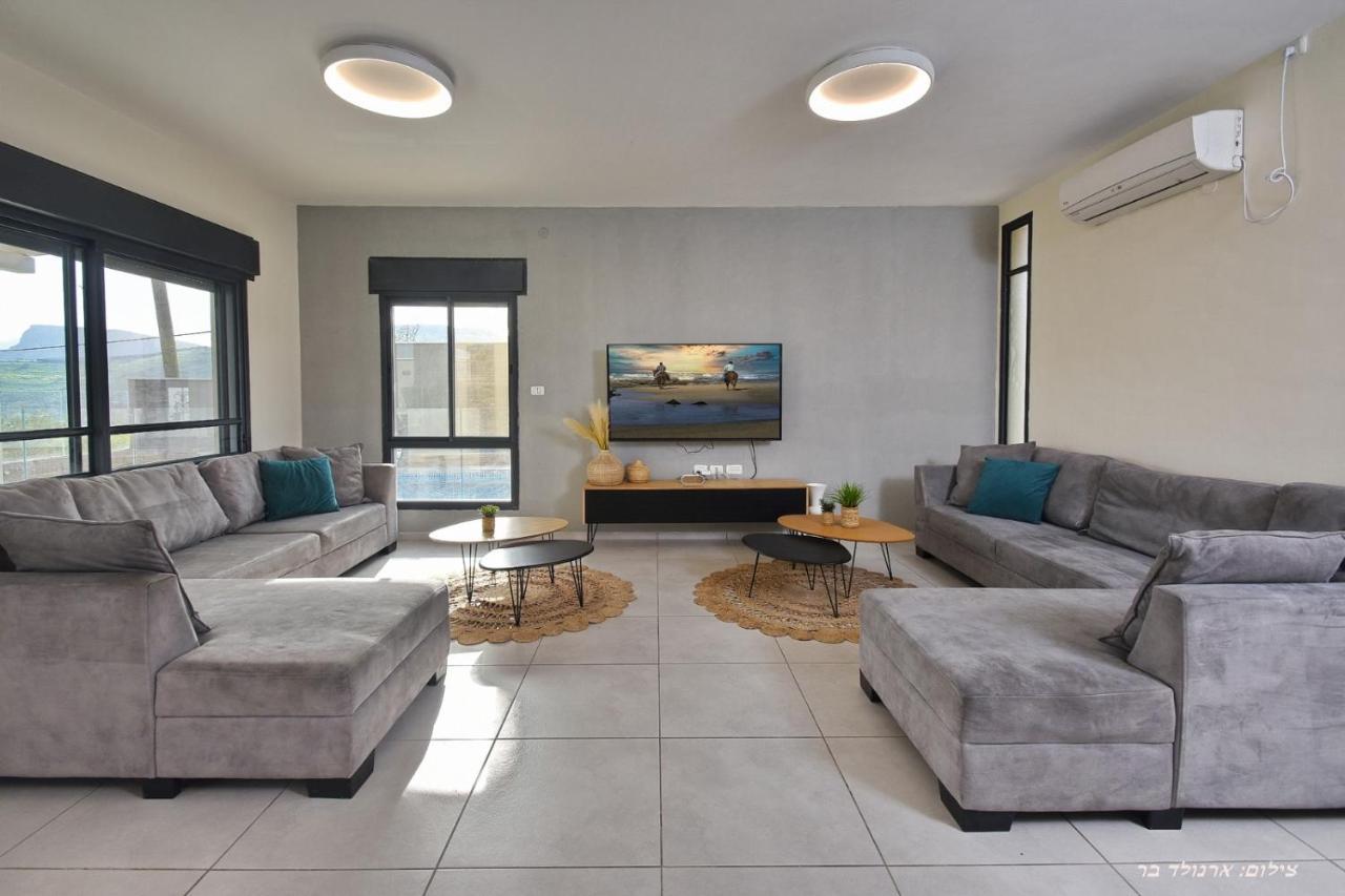 Villa וילה מגדלא Extérieur photo
