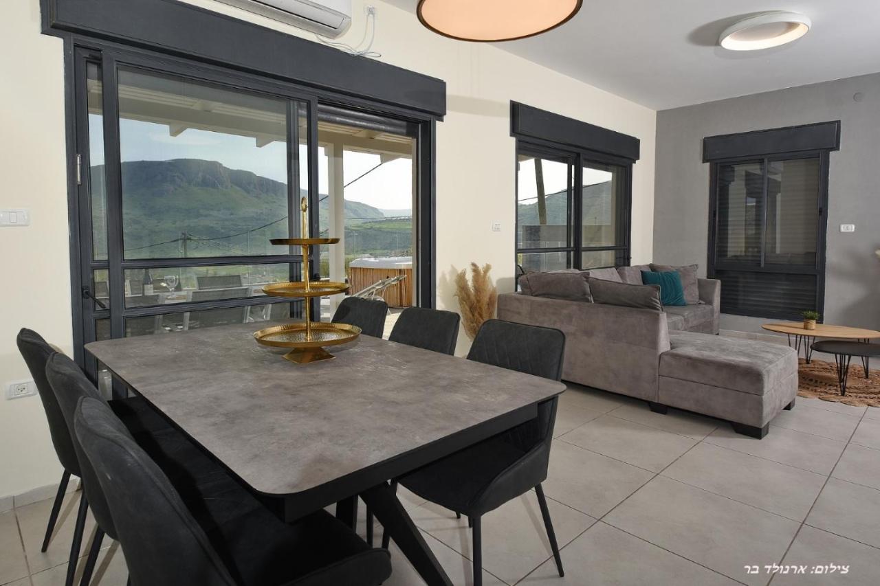 Villa וילה מגדלא Extérieur photo