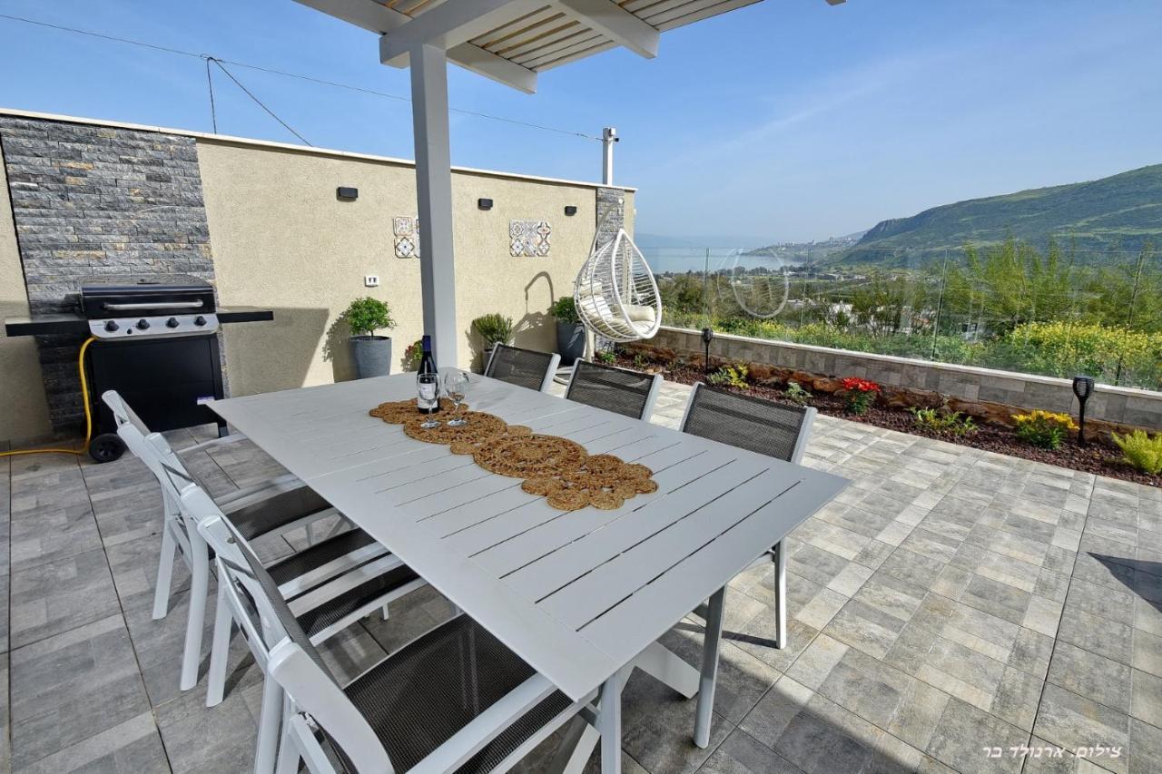 Villa וילה מגדלא Extérieur photo