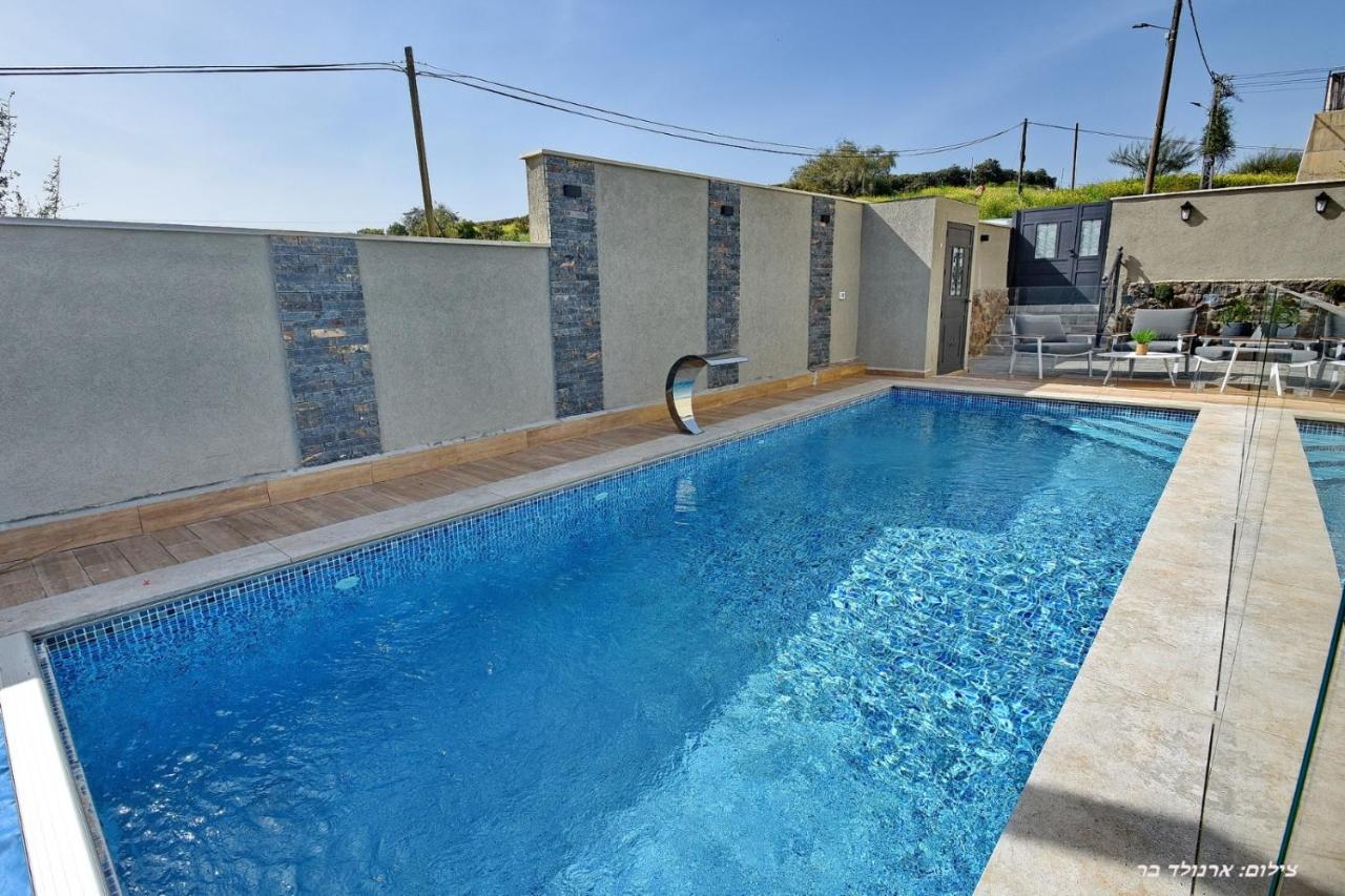 Villa וילה מגדלא Extérieur photo