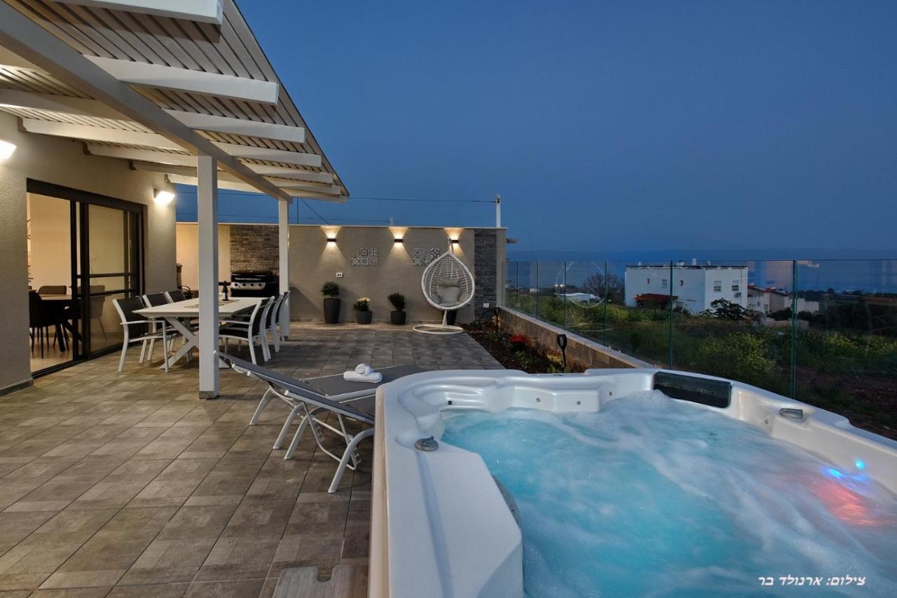 Villa וילה מגדלא Extérieur photo