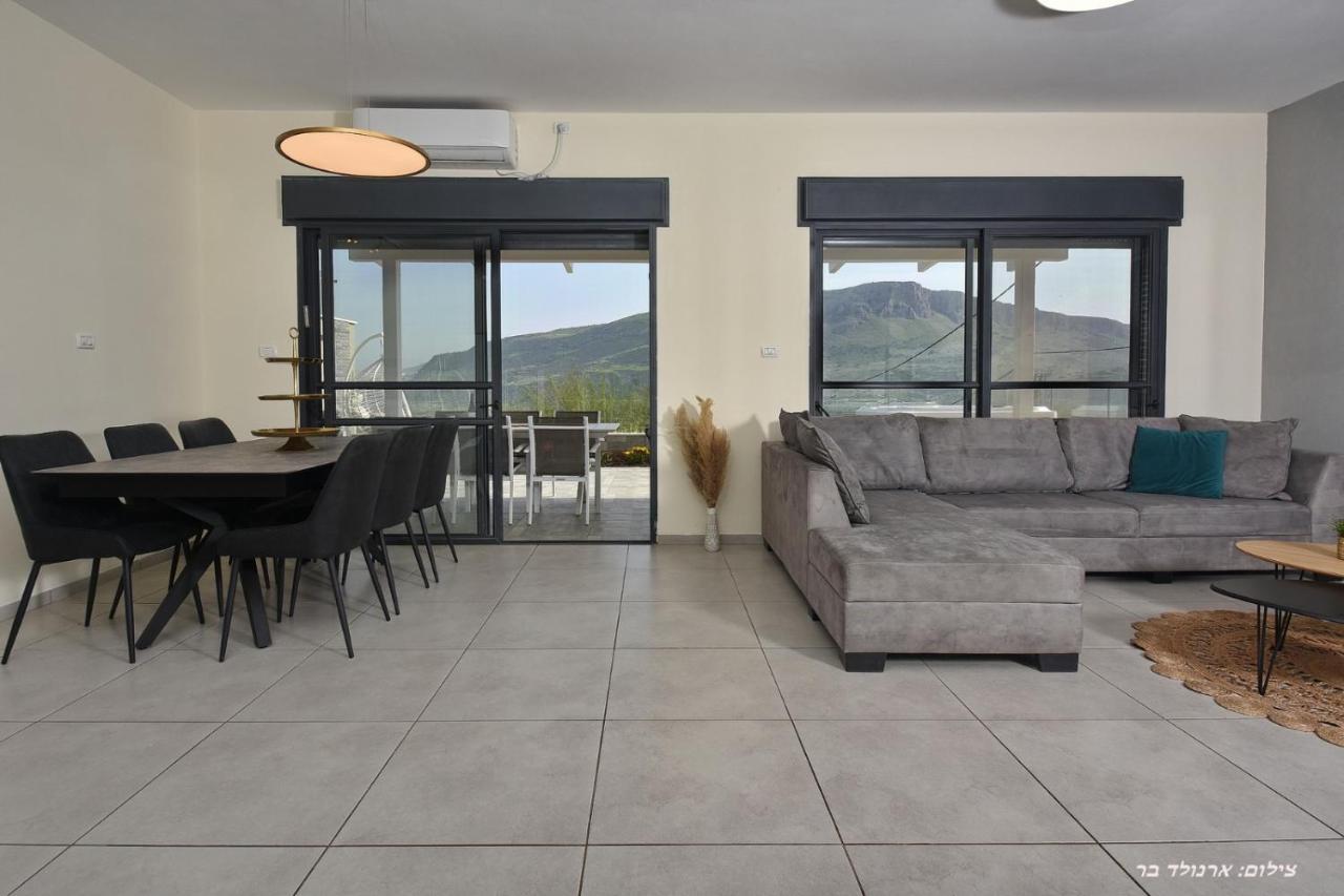 Villa וילה מגדלא Extérieur photo