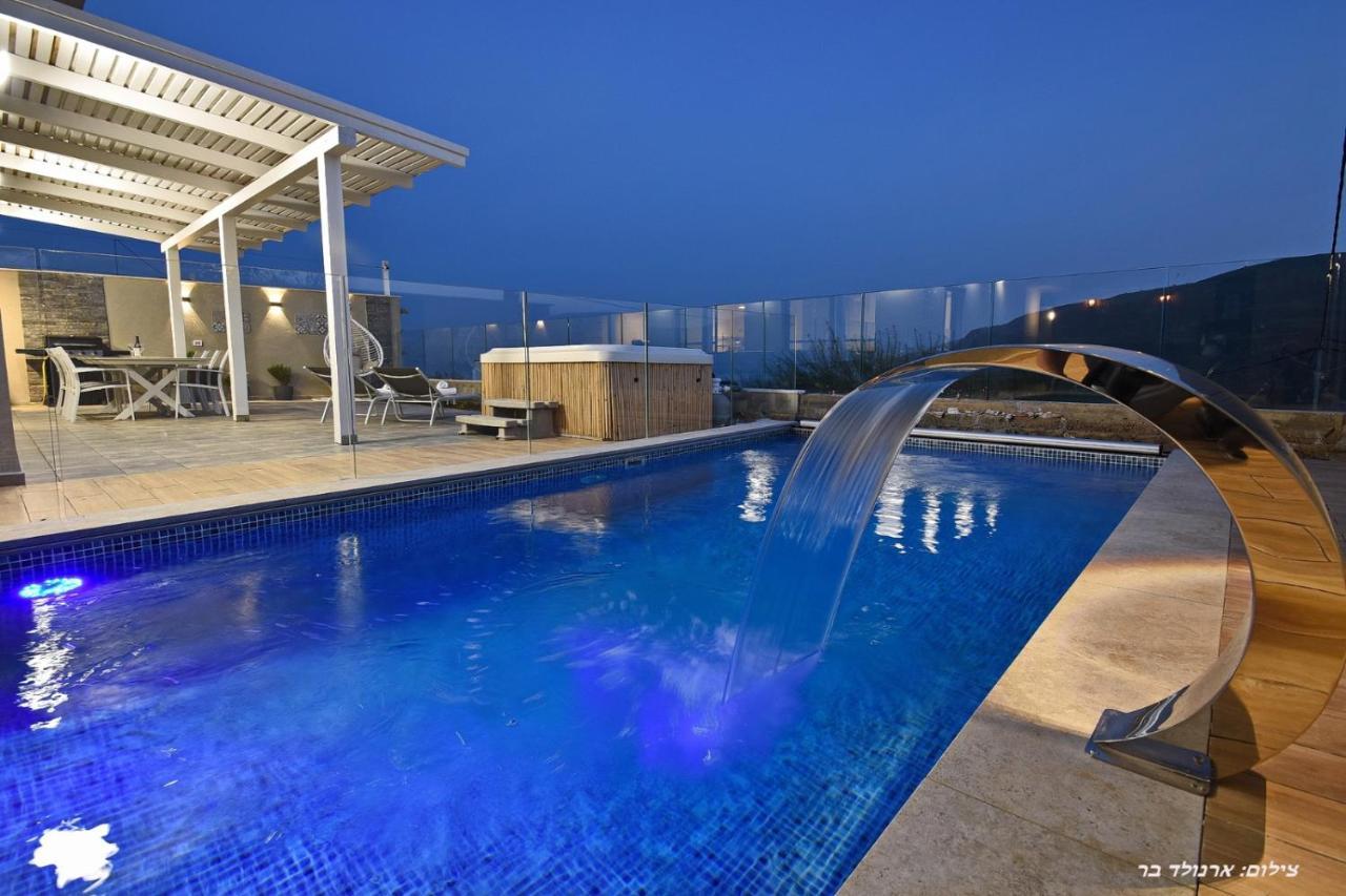 Villa וילה מגדלא Extérieur photo