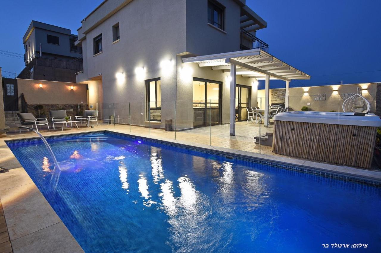 Villa וילה מגדלא Extérieur photo