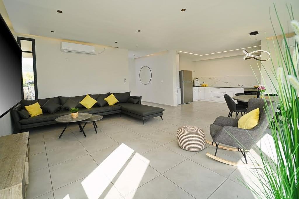 Villa וילה מגדלא Chambre photo