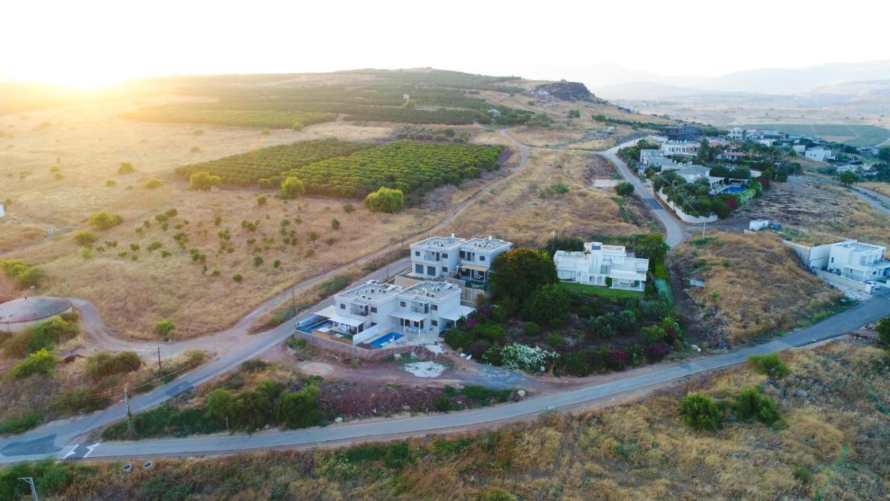 Villa וילה מגדלא Extérieur photo